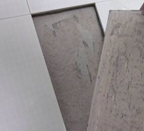 平利瓷砖空鼓维修公司分享瓷砖铺贴时如果打浆（即涂抹在瓷砖背面和基层上的砂浆或瓷砖胶）过少，会带来以下问题